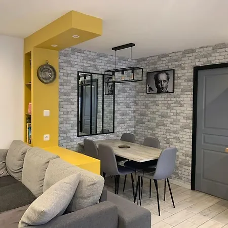 アパート Charmante Petite Maison De カレー