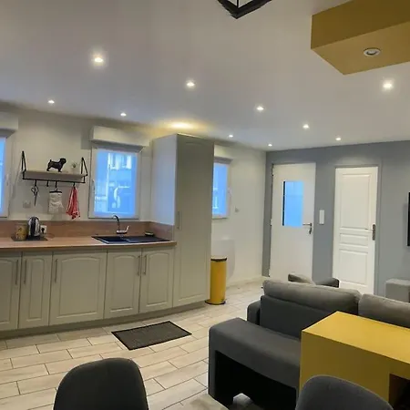 Charmante Petite Maison De アパート カレー